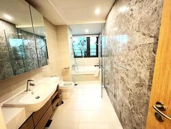 The Lakefront Residences (D22), Condominium #511912121
